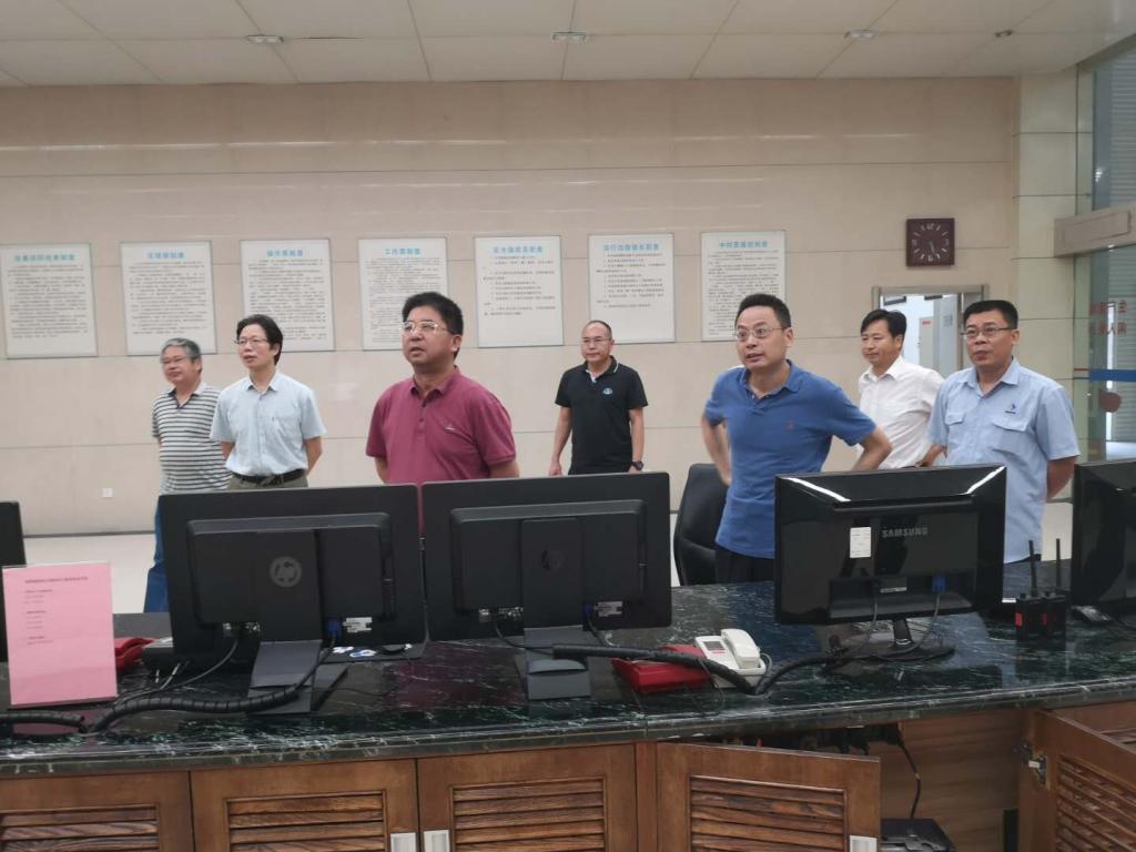 公司總裁劉志剛一行調研水電產業及督查汛期安全生產工作 公司總裁劉志剛一行調研水電產業及督查汛期安全生產工作