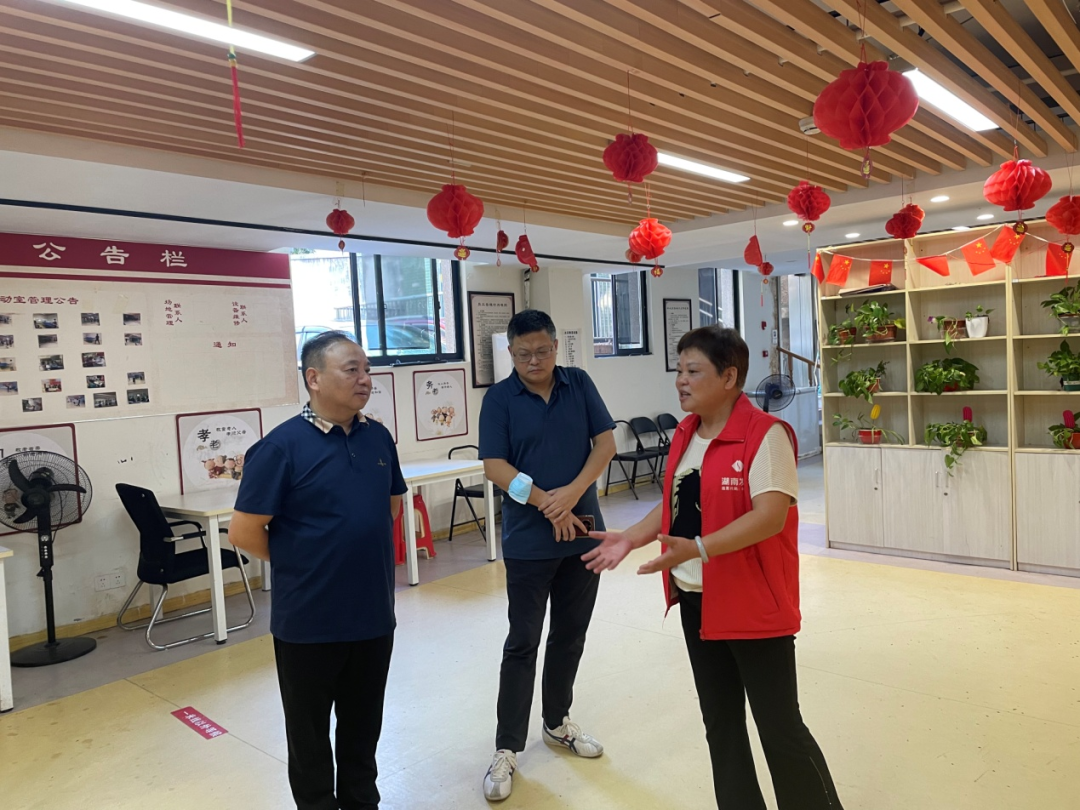 黃志剛、蘇千里帶隊赴湖南發展社區居家養老服務站點督查安全生產工作 黃志剛、蘇千里帶隊赴湖南發展社區居家養老服務站點督查安全生產工作